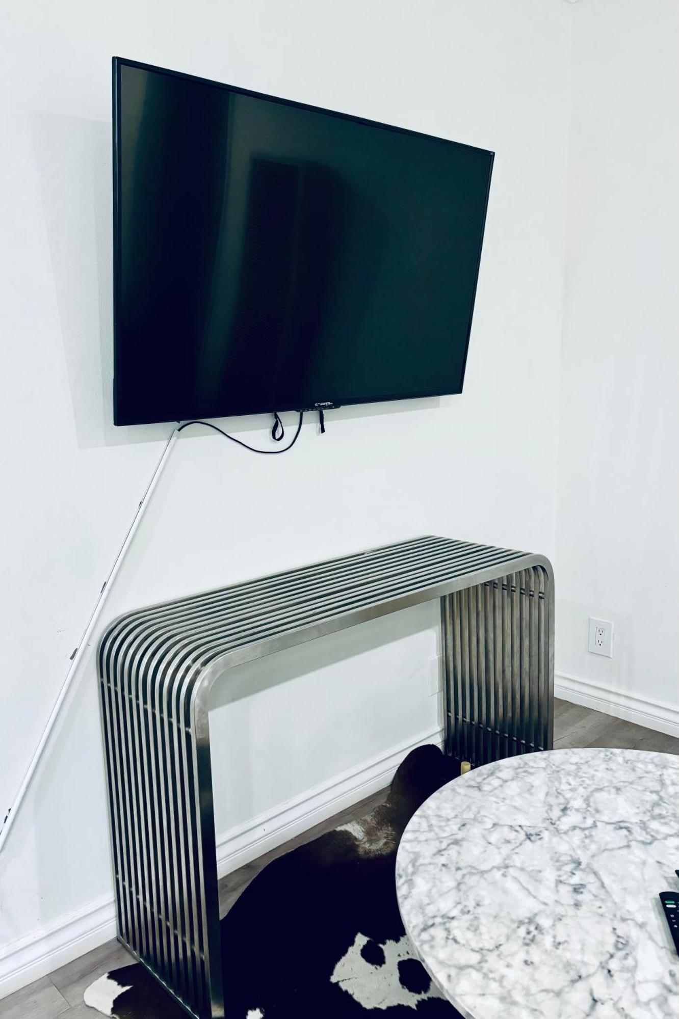 Modern, 1 Bed Condo, Downtown Century City Лос Анджелис Екстериор снимка
