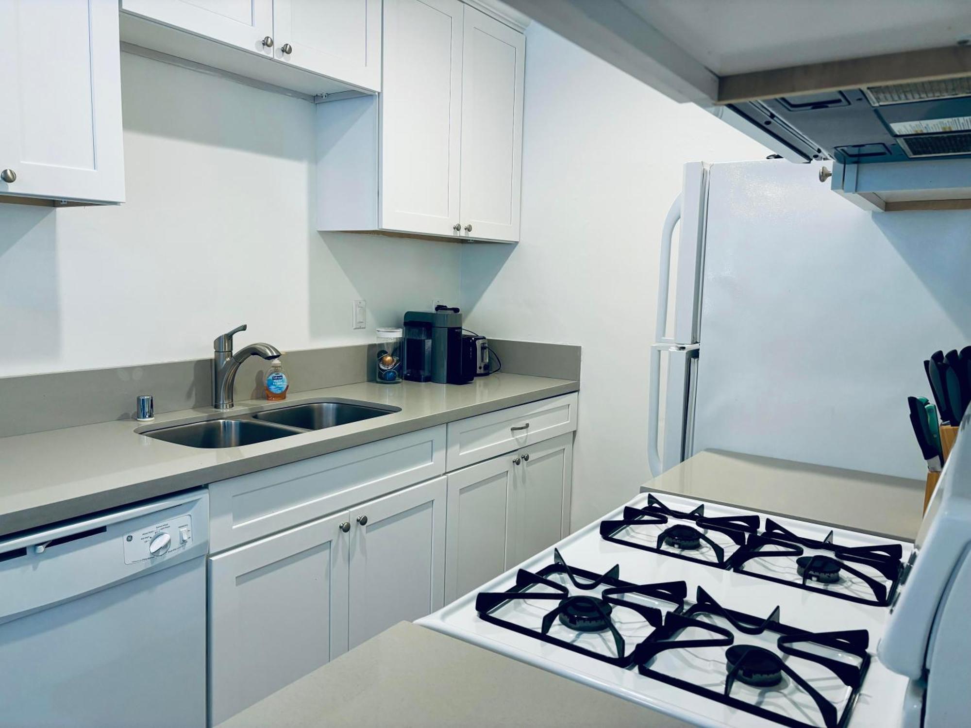 Modern, 1 Bed Condo, Downtown Century City Лос Анджелис Екстериор снимка